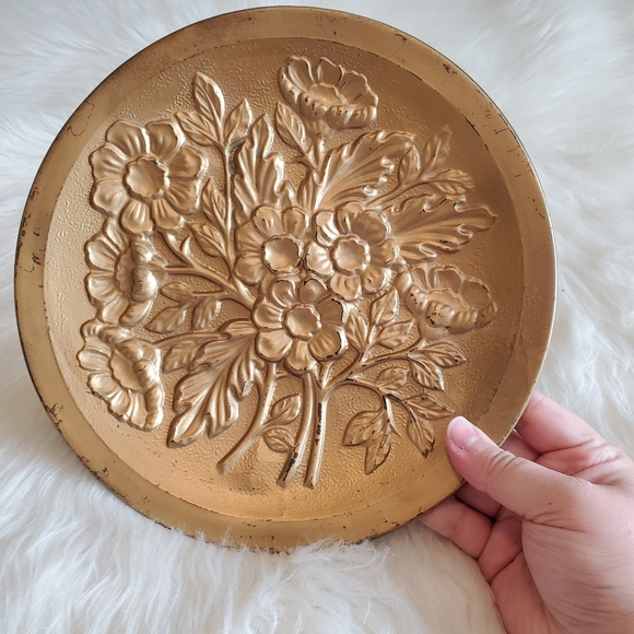 Vintage Metal Floral Gold Tin Hanging Decor Plate